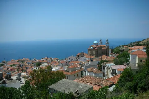 Marathokampos Samos – traditionelles Dorf an den Hängen des Kerkis