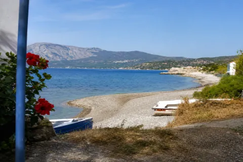 Skouraiika Kampos – spiaggia e natura vicino a Skouraiika